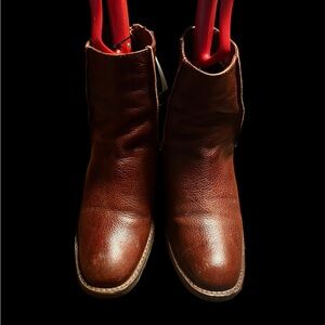 Matisse Chestnut Classic Leather Heeled bootie Sz 7